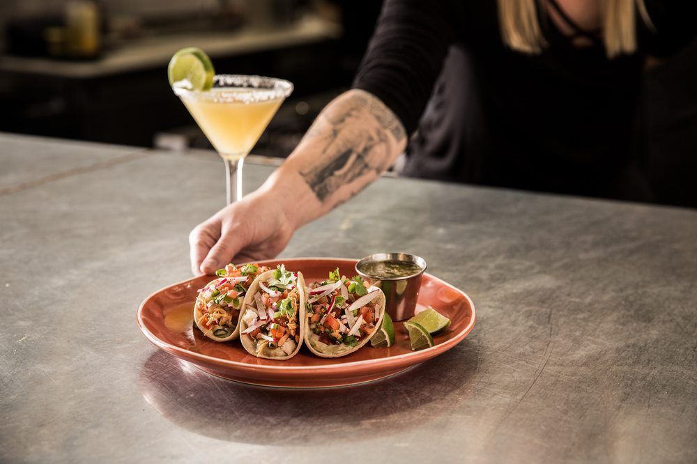 Bar Louie 143 Photos & 218 Reviews Bars 360 West Las Colinas Blvd