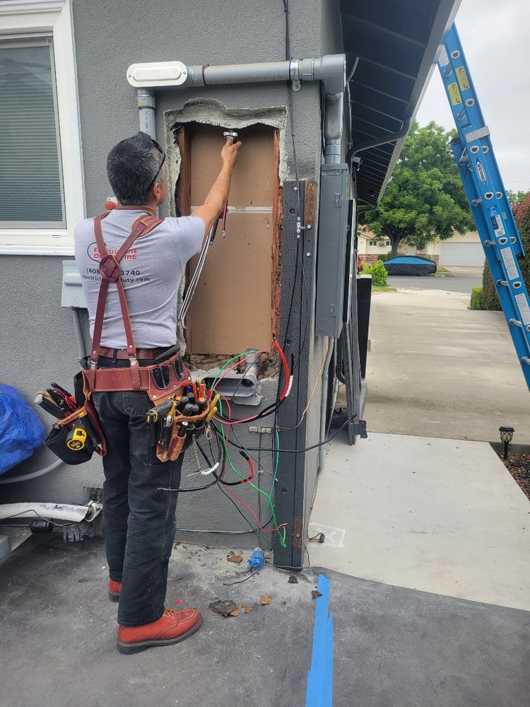 Electricians On Duty
