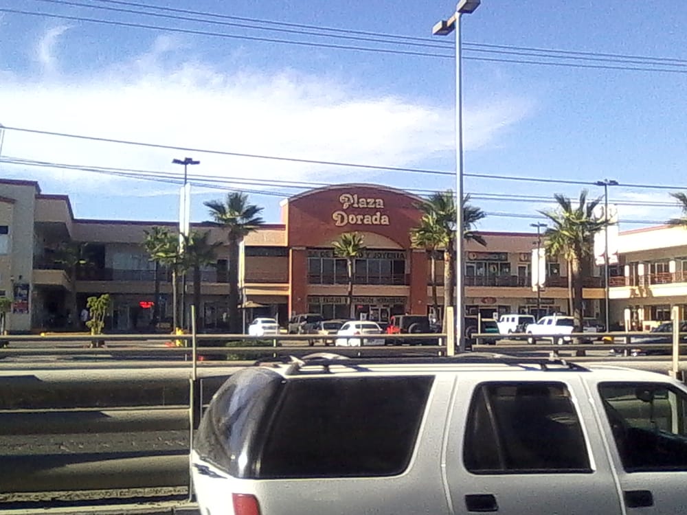 Plaza Dorada Shopping Centers Bulevar Alberto Limón Padilla S/N