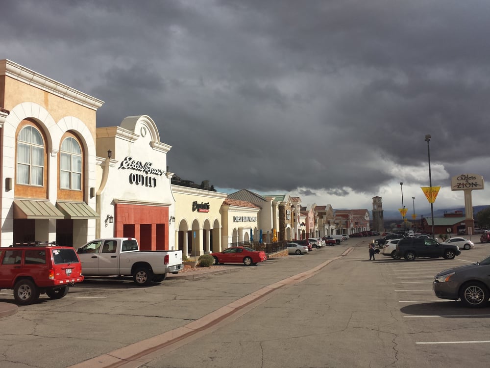Zion Factory Stores 12 Reviews Shopping Centers 250 Red Cliffs Dr