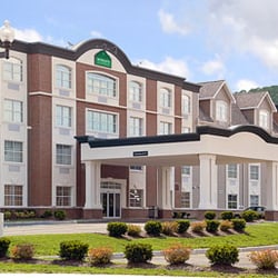 Wingate By Wyndham Ellicottville Hotels 11 Mill Street Photo Of Wingate By Wyndham Ellicottville Ny United States