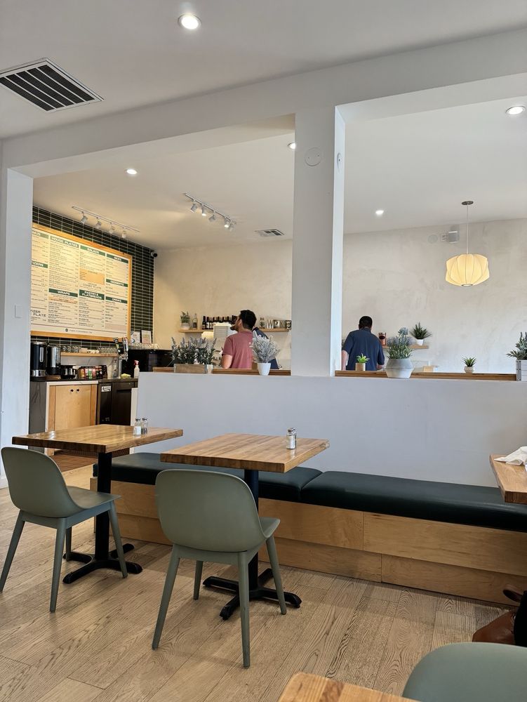 Hummus Mediterranean Kitchen