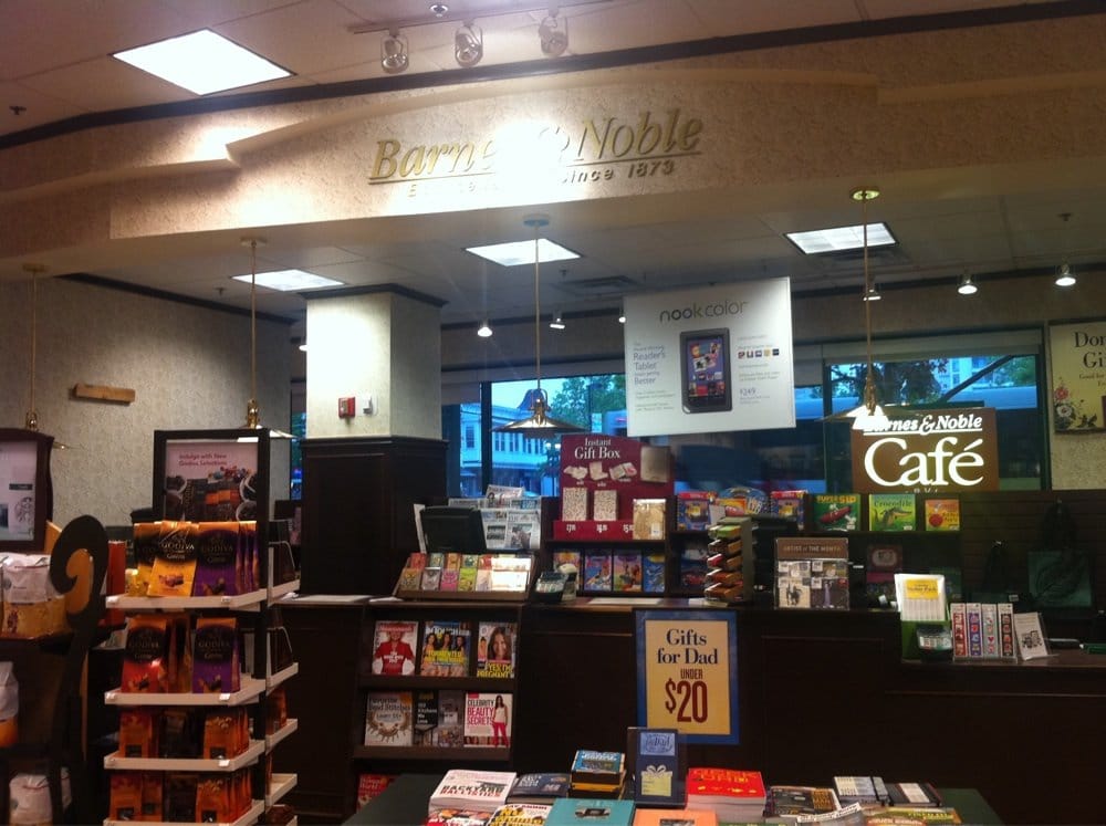Barnes & Noble Booksellers CLOSED 12 Reviews Bookstores 1 E