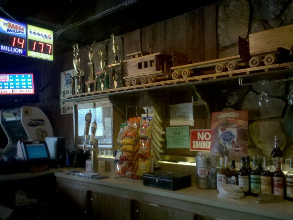 Rustic Pub CLOSED Pubs 31030 Grand River Ave, Farmington, MI