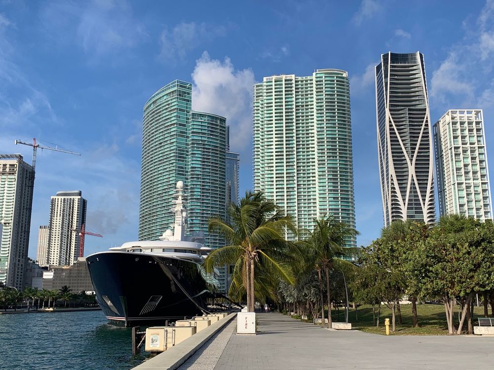900 Biscayne Bay
