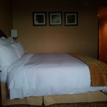 Hotel Memphis Closed 34 Photos 32 Reviews Hotels 2625 Photo Of Hotel Memphis Tn United States Nice Room