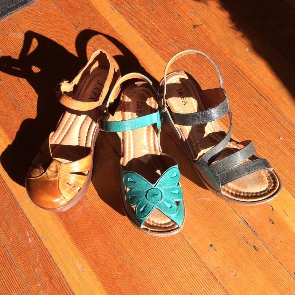 Village Shoes 22 Photos & 16 Reviews Shoe Stores 369 E Main St