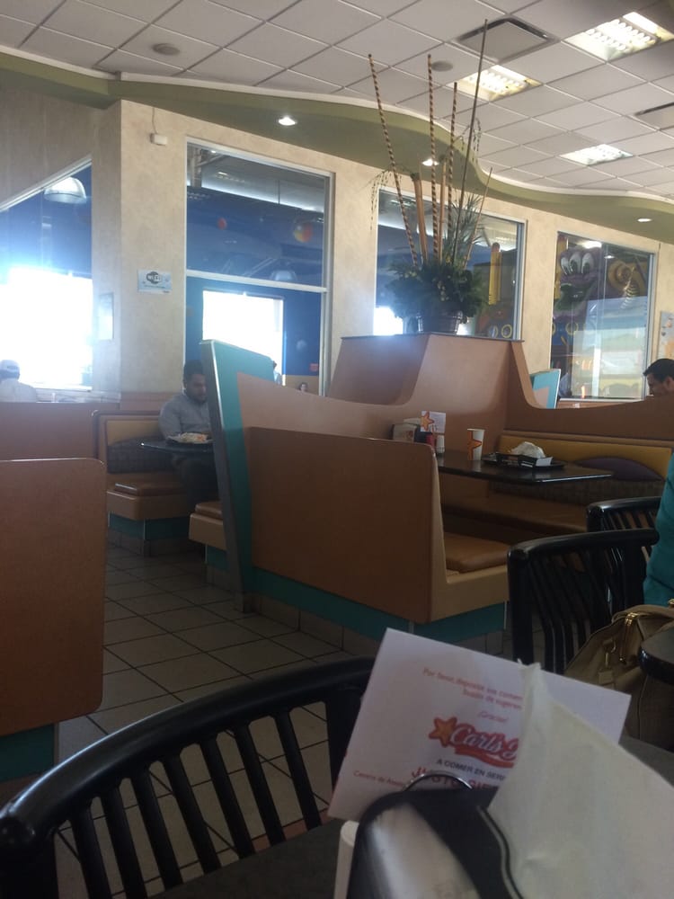 Carl’s Jr Burgers Calz. Justo Sierra 499, Mexicali, Baja California