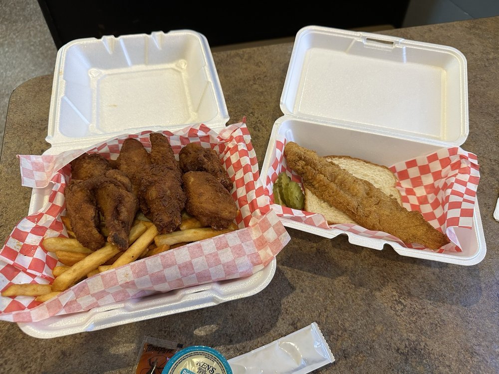 Helen's Hot Chicken & Seafood