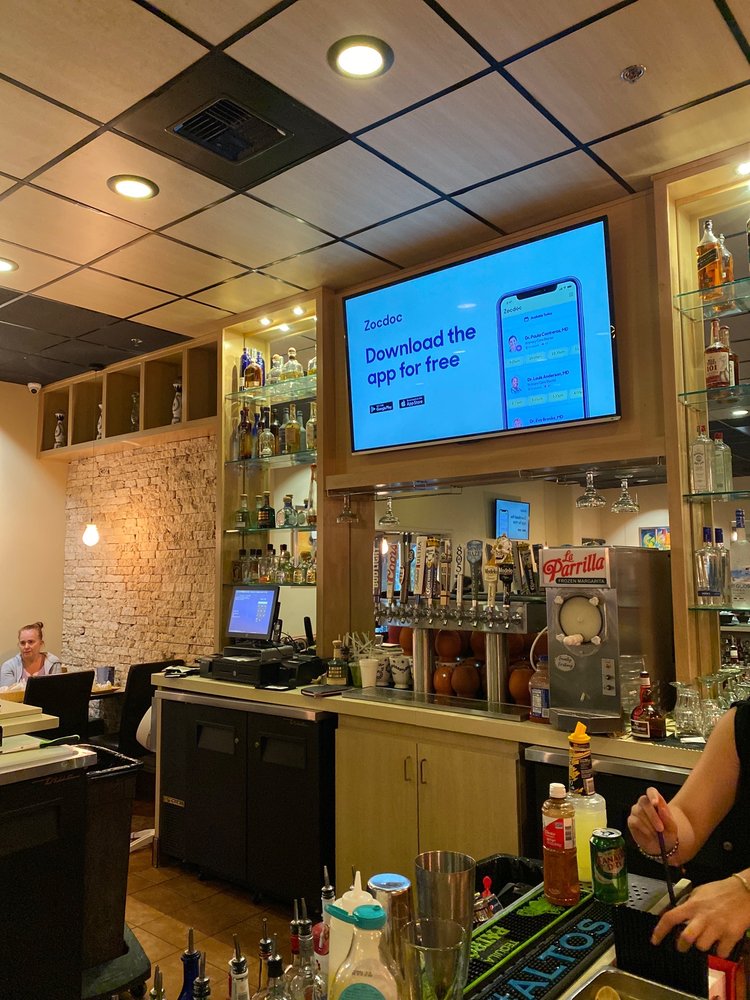 La Parrilla Mexican Restaurant & Bar