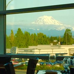 Tatoosh Grill At Emerald Queen Casino Fife Wa