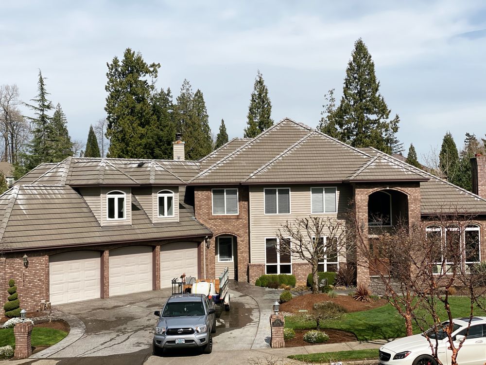 4 Seasons Soft Wash & Pressure Wash