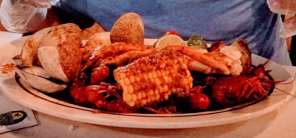 Red Crawfish Seafood & Wings