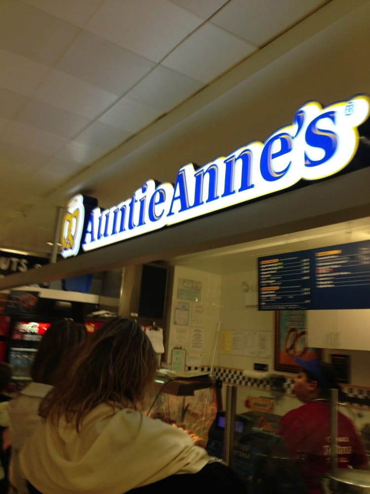 Auntie Anne’s 19 Photos & 20 Reviews Pretzels Chicago International Airport, Chicago, IL