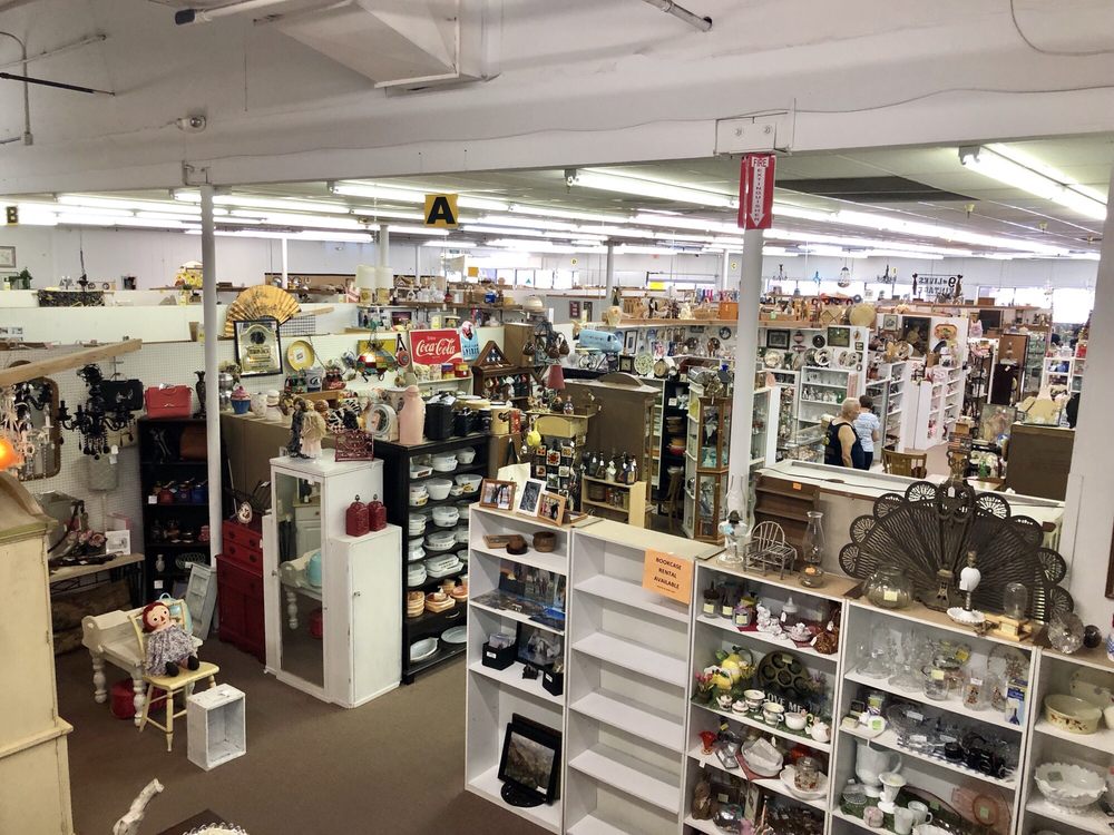 Main Street Antique Mall 21 Reviews Antiques 7260 E Main St, Mesa