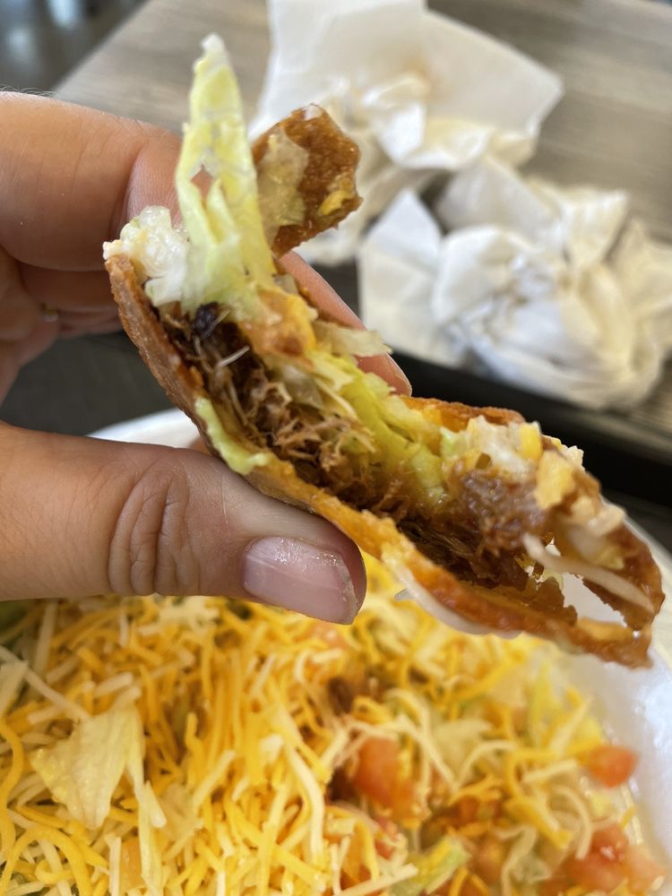 Victors Taco Shop