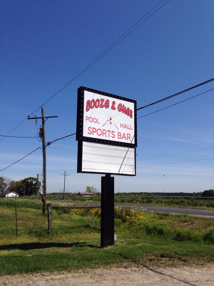 RV Rental in Welsh, LA Booze & Cues