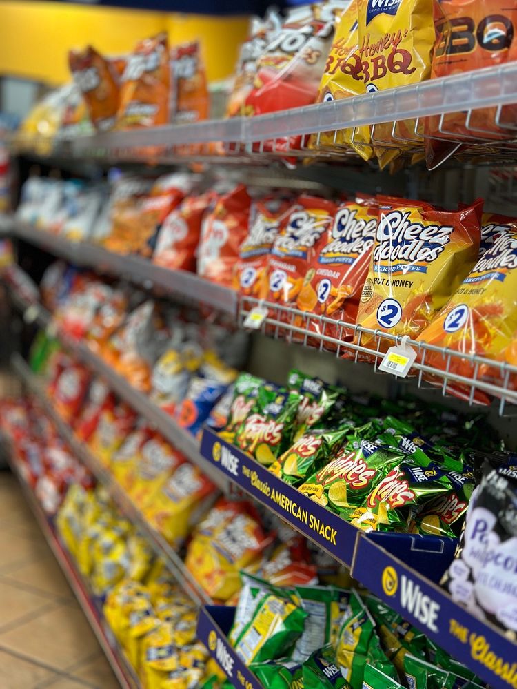 Queen’s Mini Mart & Tobacco & Vape