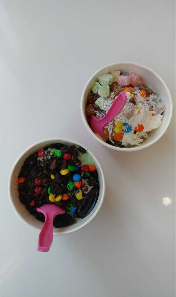 Sweet Frog Premium Frozen Yogurt
