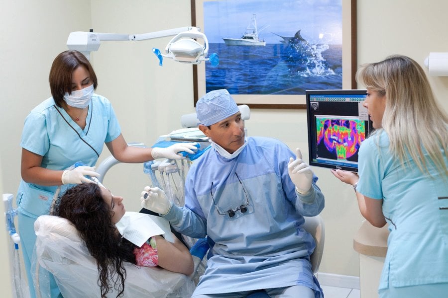 image of business Julio A Llera, DDS