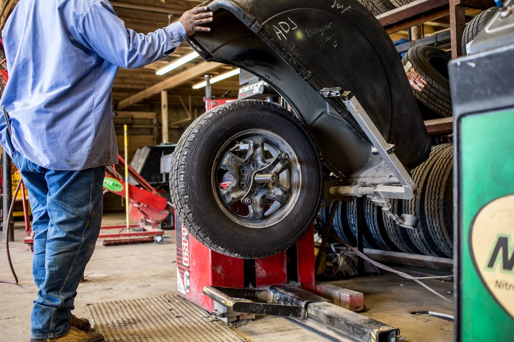 Barthold Tire Company 10 Photos Tires 506 W Broadway St