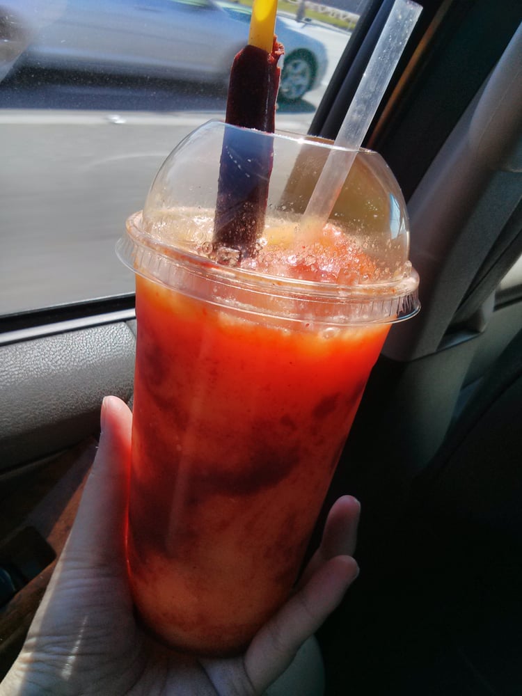 Chamoyada (Mango Chamoy Smoothie) Mango smoothie+ Tarmarind (Mexican Candy) Straw! Refreshing