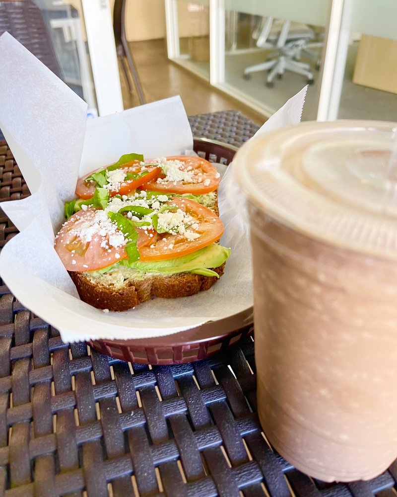 Brown Cup Cafe & Lounge