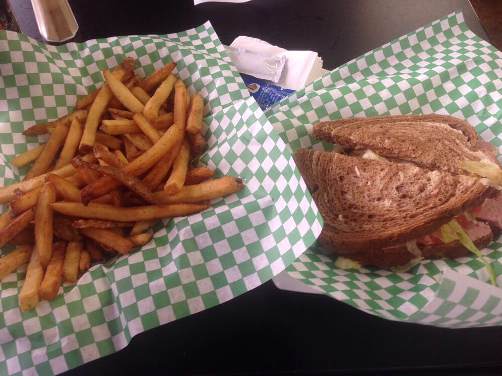 Maxwell’s Market 10 Photos & 18 Reviews Delis 18135 E Petroleum