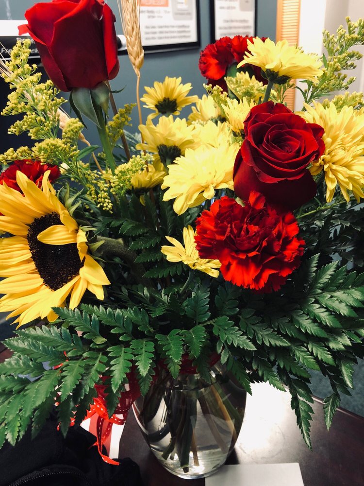 All A Bloom Florist and Gifts 13 Photos Florists 116 N Collins St