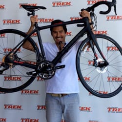 trek superstore hours