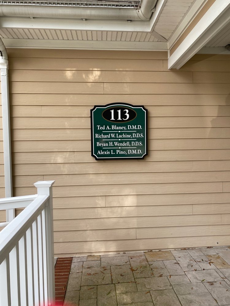 image of business Boxx Blaney & Lachine Family Dentistry