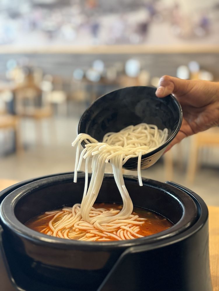 Sanshi Noodle House