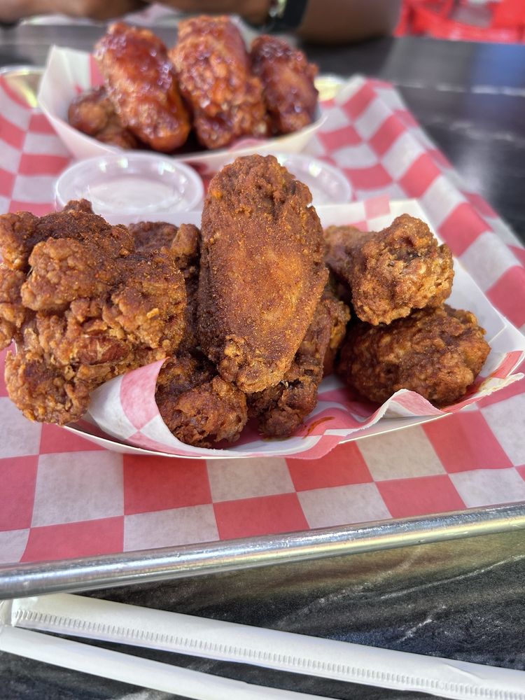 Hangry Joe's Cocoa Beach Hot Chicken & Wings
