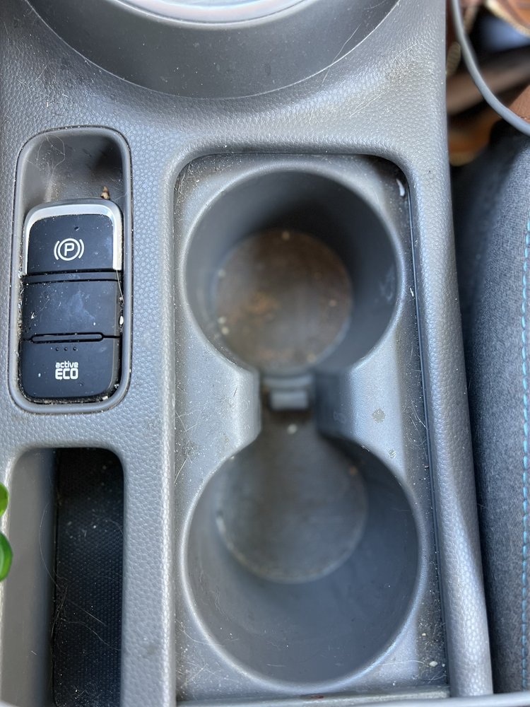 Magnolia Island's Hand Car Wash, Burbank Roadtrippers