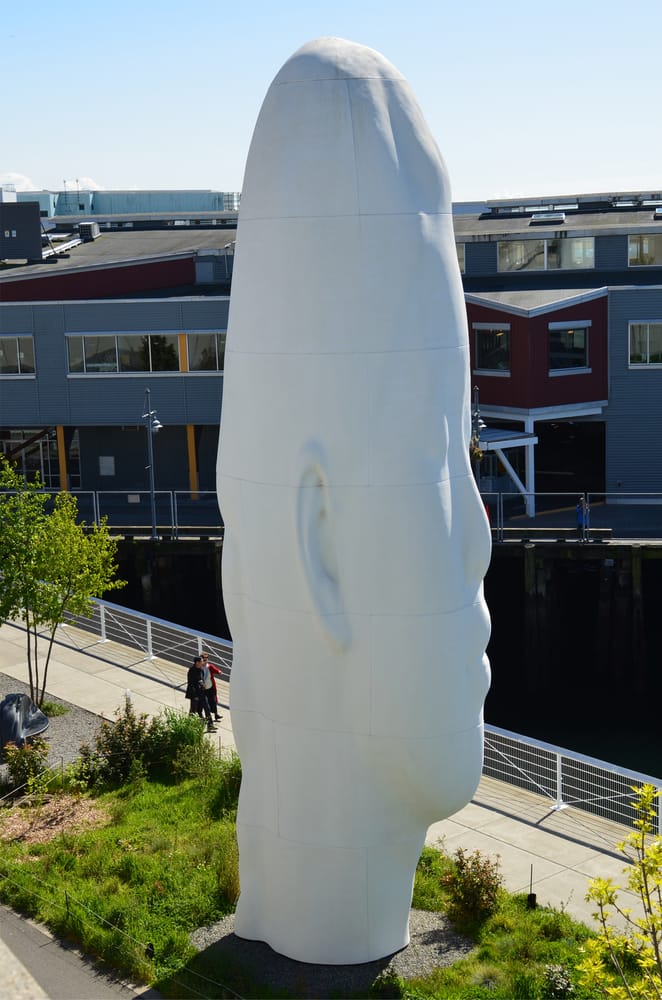 Jaume Plensa; Echo; 2011; polyester resin, marble dust
