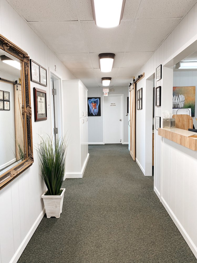 image of business Smiles 4U Dental