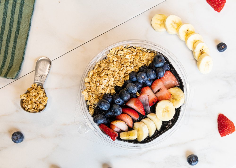 Live Fresh Cold Pressed Juice + Smoothie Bar