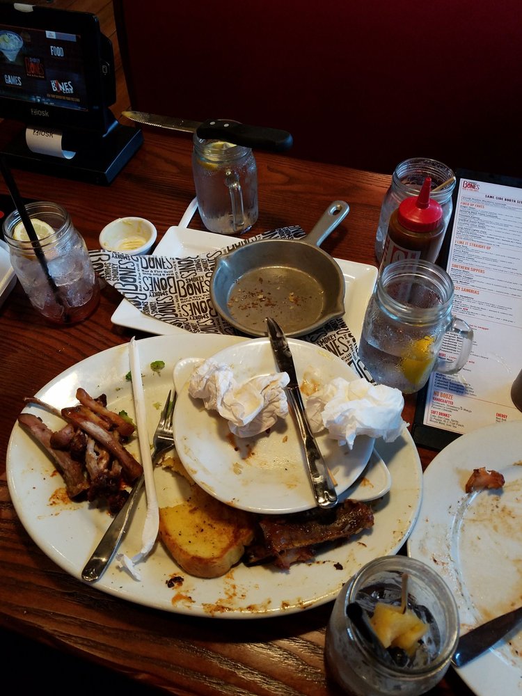 Photos for Smokey Bones Bar & Fire Grill - Yelp