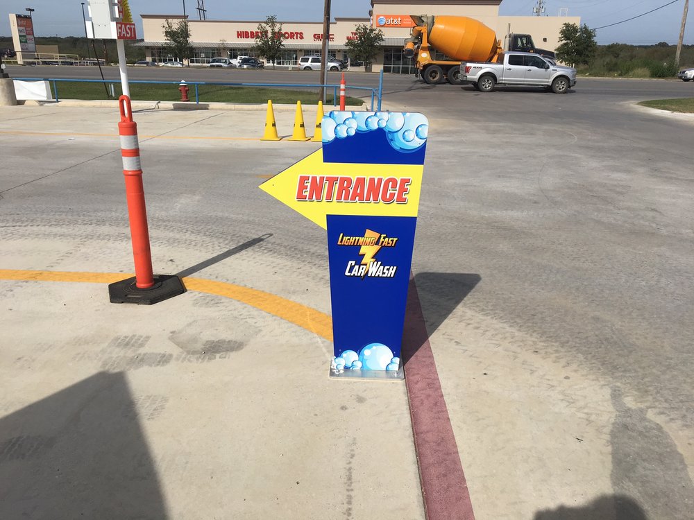 Lightning Fast Car Wash 23 Photos Car Wash 2045 W Oaklawn Rd