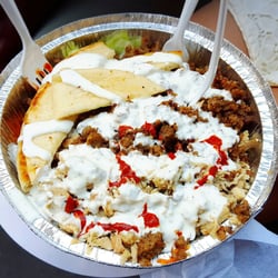 Halal Food Brothers Closed 18 Photos 21 Reviews Stands Photo Of Halal Food Brothers New York Ny United States