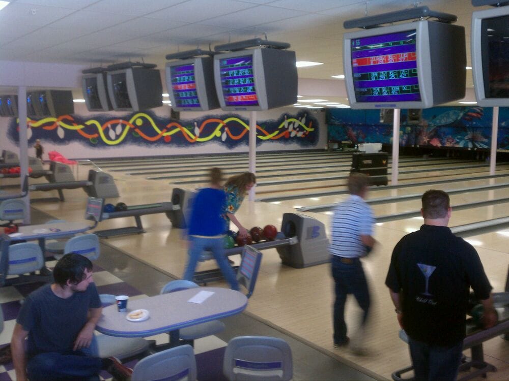 Huikko’s Bowling & Entertainment Center 10 Reviews Bowling 1207