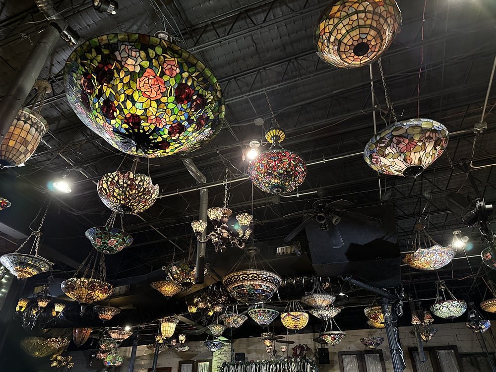Nouveau Antique Art Venue