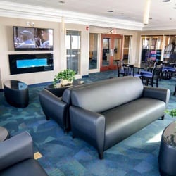 Top Of The World Hotel 13 Photos Hotels 3060 Eben Hopson St Photo Of Top The World Hotel Barrow Ak United States