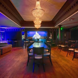 The Globe Order Food Online 93 Photos 100 Reviews American Photo Of The Globe C Gables Fl United States