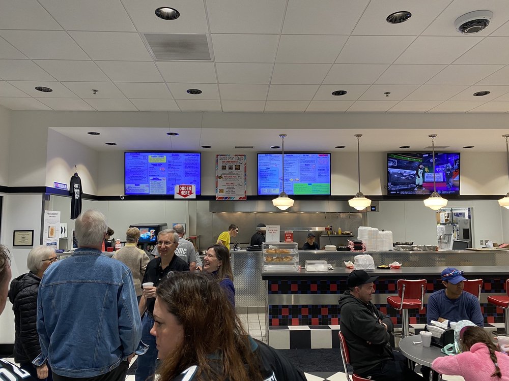 Mustang Charlie's Diner