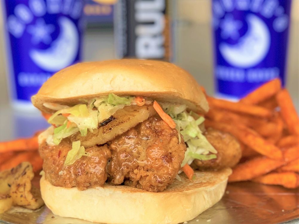 Moonie's Burger House - Anderson Mill