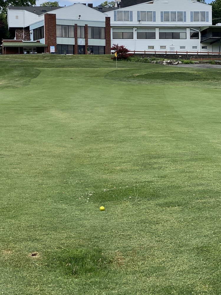 3 Lakes Golf Course