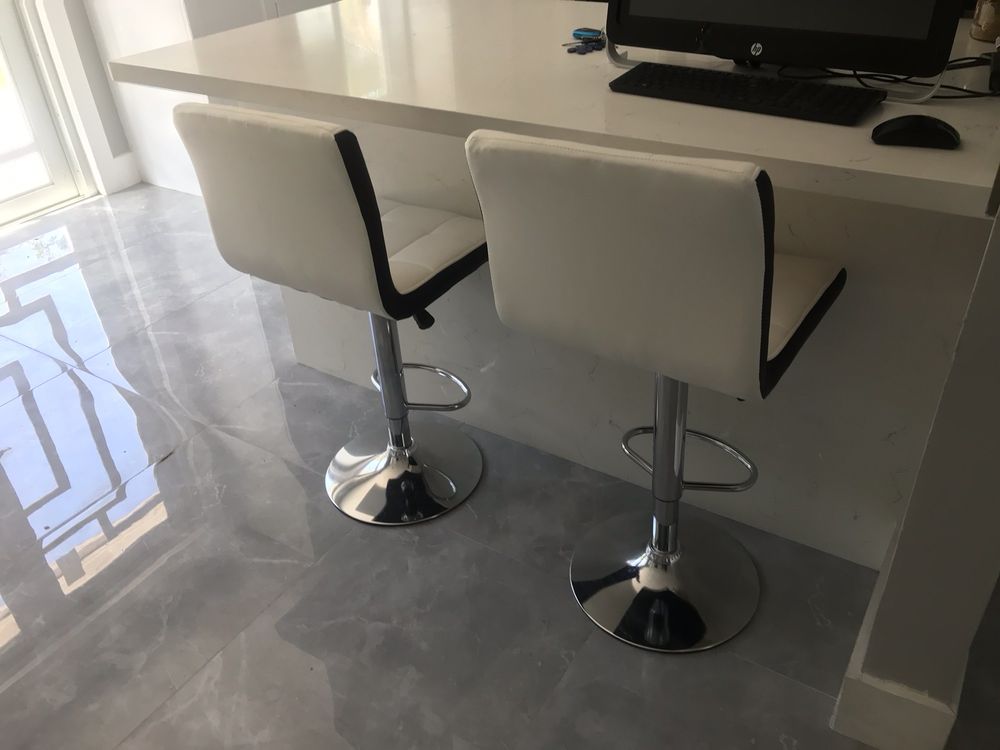 image of business 305 Furniture