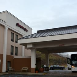 Hampton Inn Hotels 1 Commerce Blvd Buckhannon Wv Phone Photo Of Hampton Inn Buckhannon Wv United States Exterior Portico