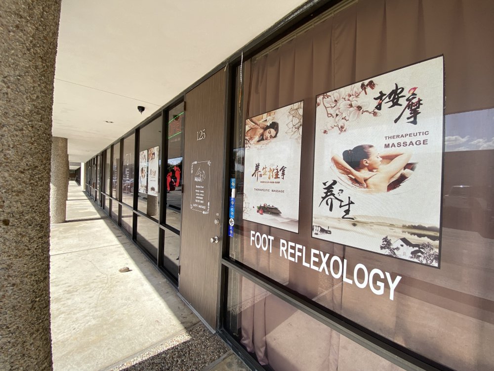 Lucy's Foot Massage, Houston Roadtrippers